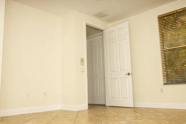  Residence photo 41