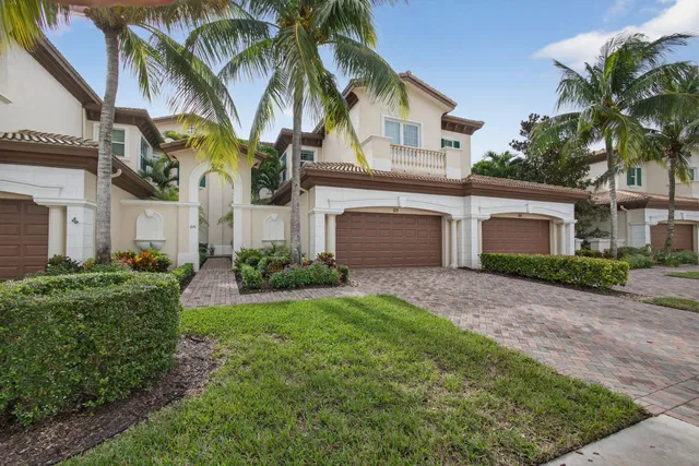 Jupiter Country Club Unit 128 photo 2