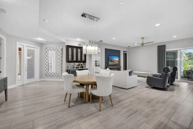 Jupiter Country Club Unit 128 photo 5