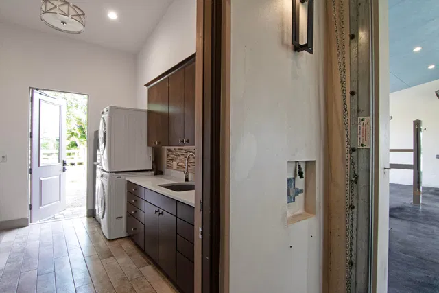 Saddle Trail Park Residence photo 11