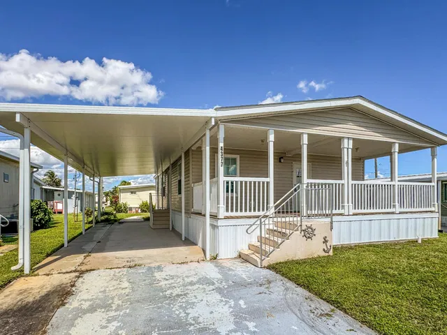 Residence photo 4