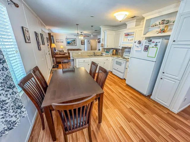 Residence photo 25
