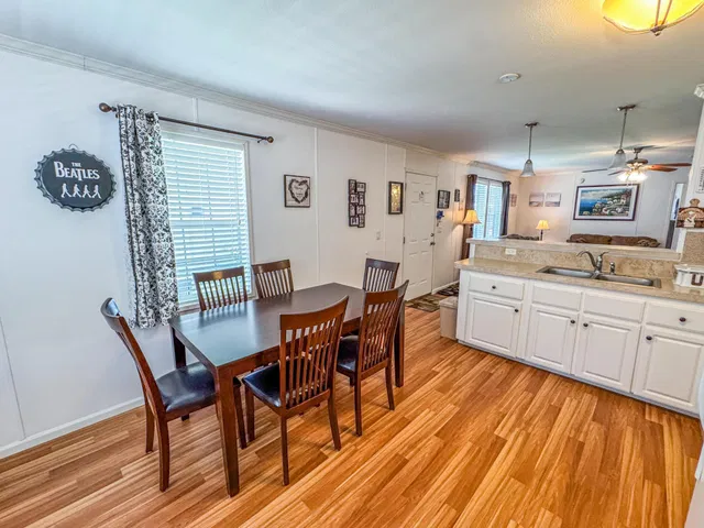 Residence photo 26