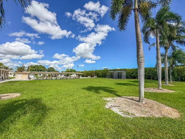 Residence photo 30