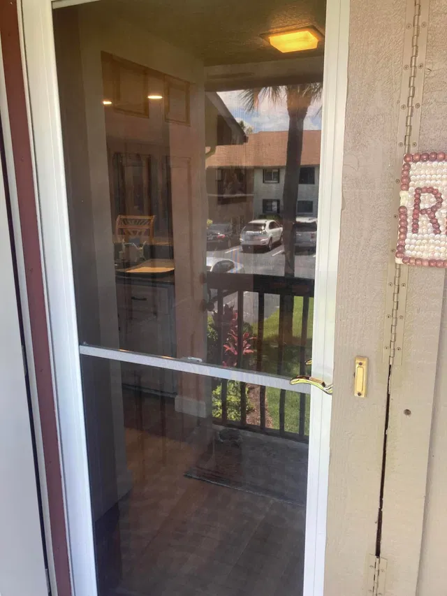  Unit 13-204 photo 4