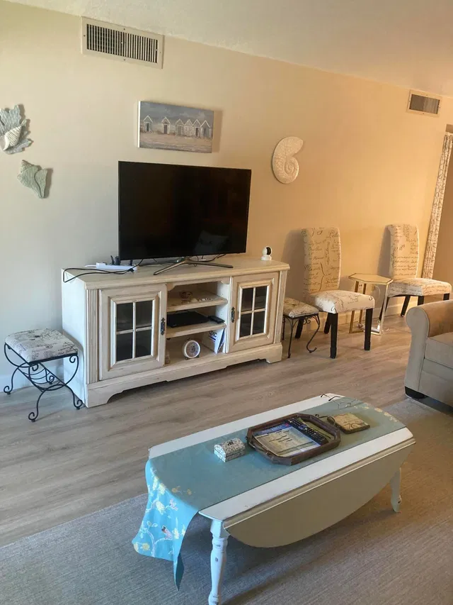  Unit 13-204 photo 12