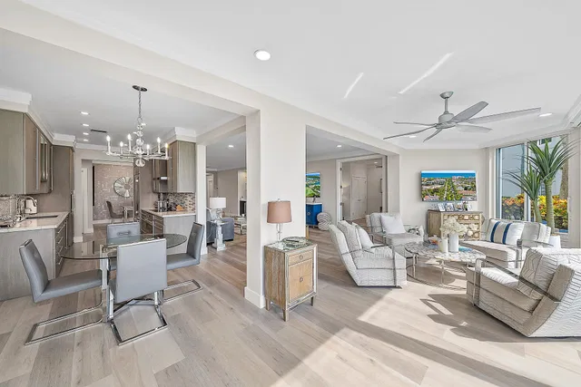 Admirals Cove Residence photo 16