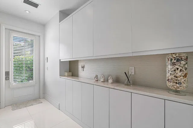 Residence photo 18