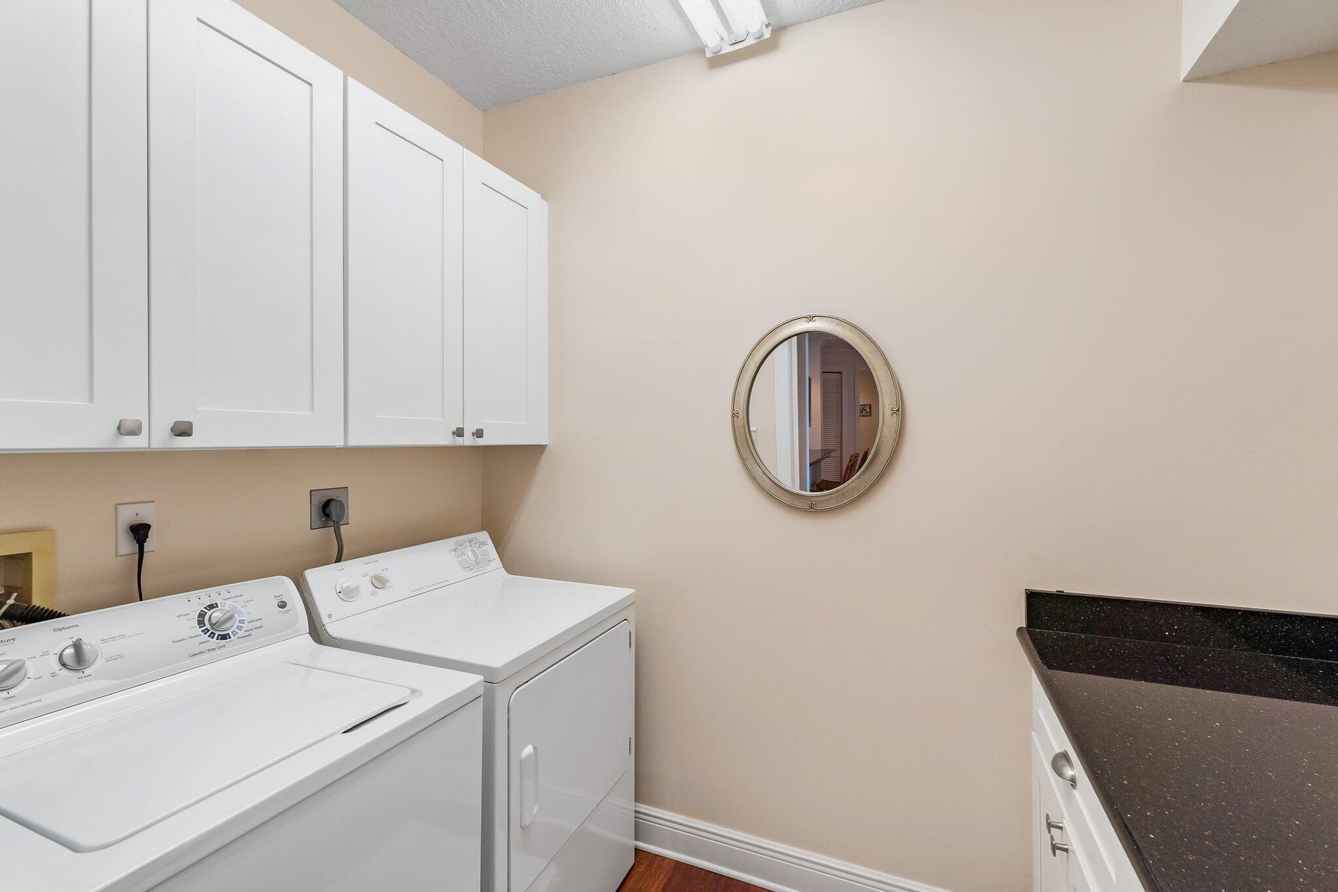  Unit 122 photo 19