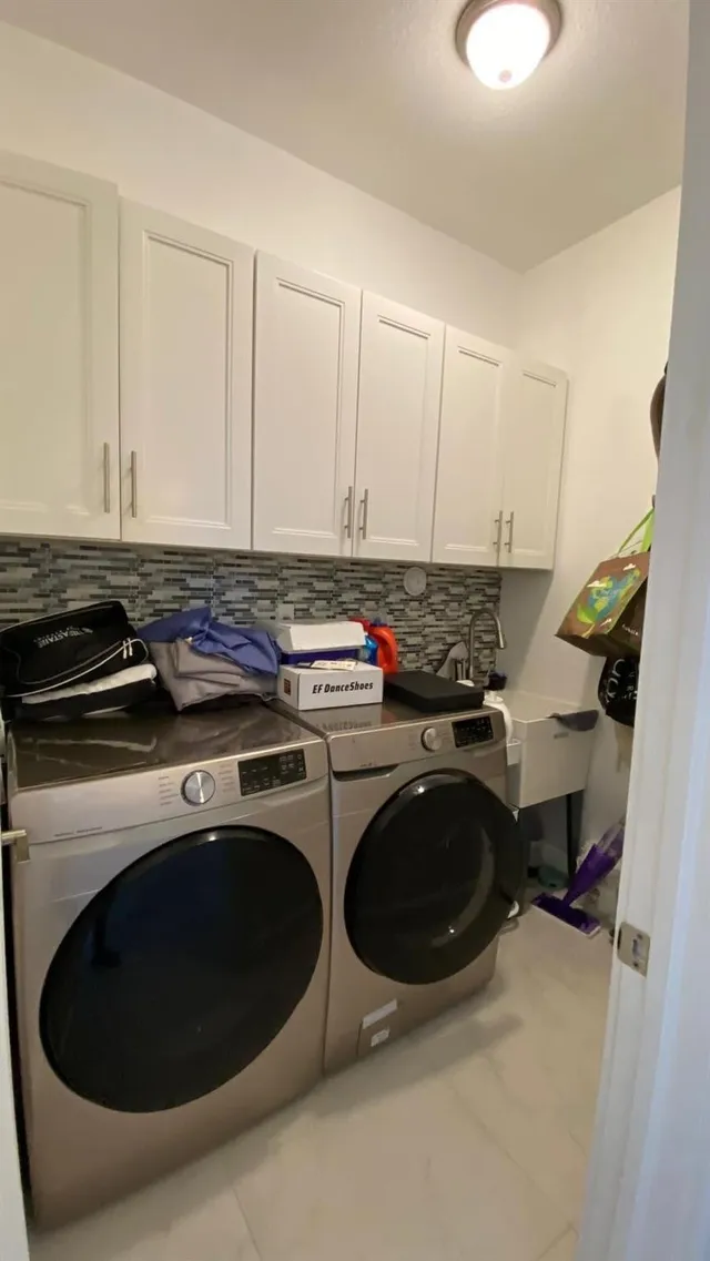 Residence photo 19