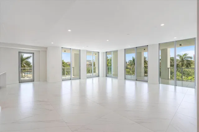 Royal Palm Residences Boca Raton Unit 402 photo 7
