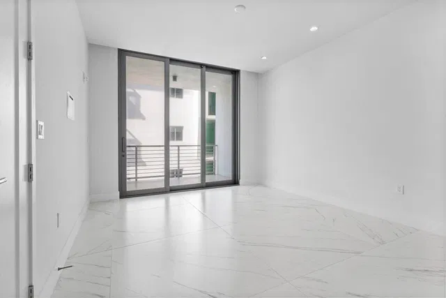 Royal Palm Residences Boca Raton Unit 402 photo 28