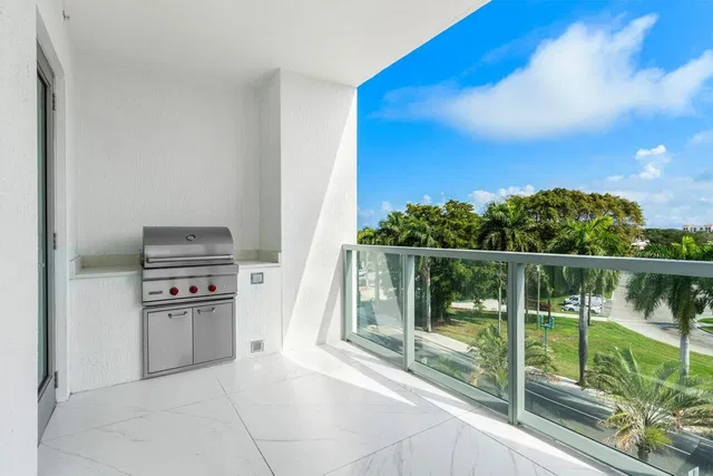 Royal Palm Residences Boca Raton Unit 402 photo 46