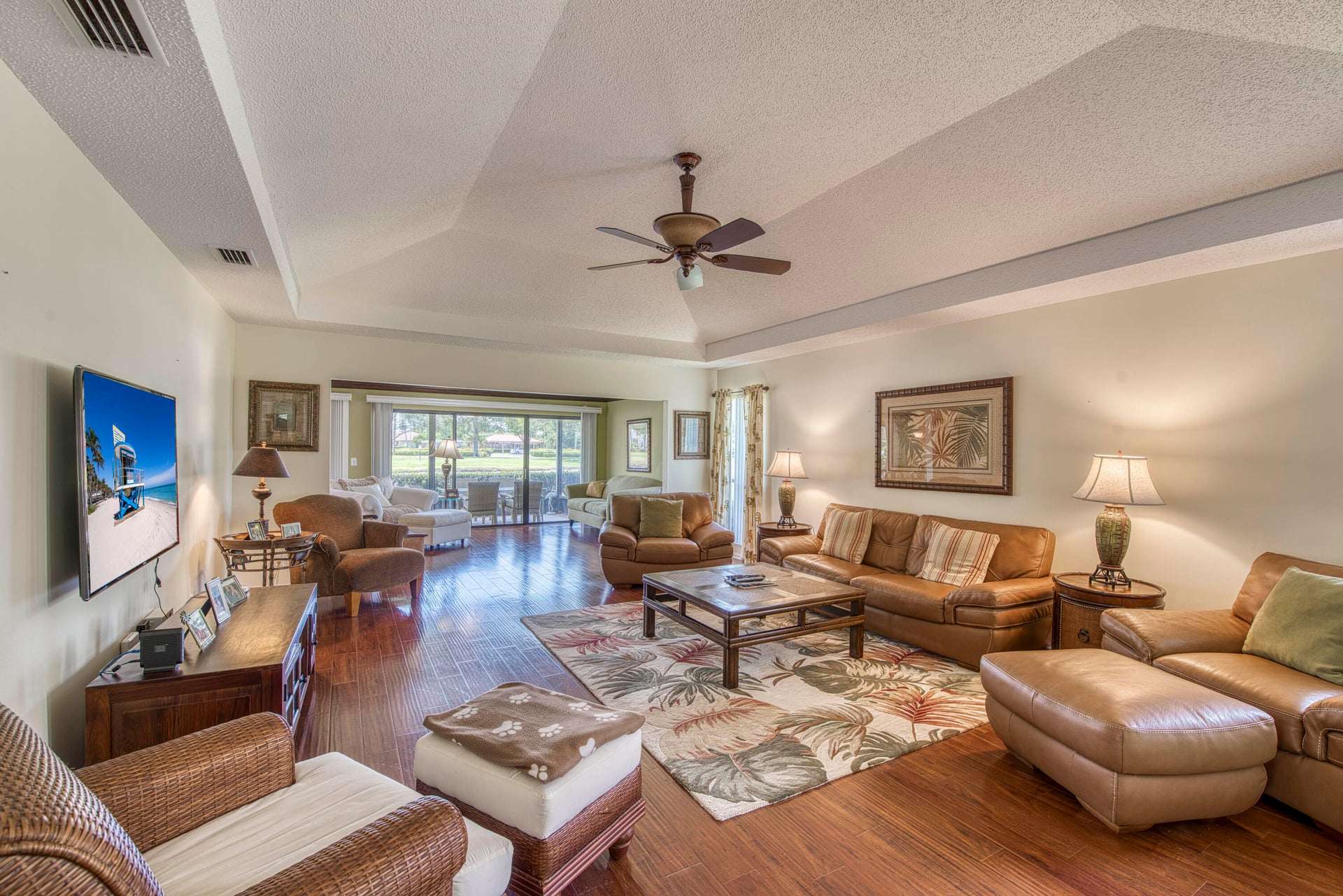 Eastpointe Country Club Residence photo 6