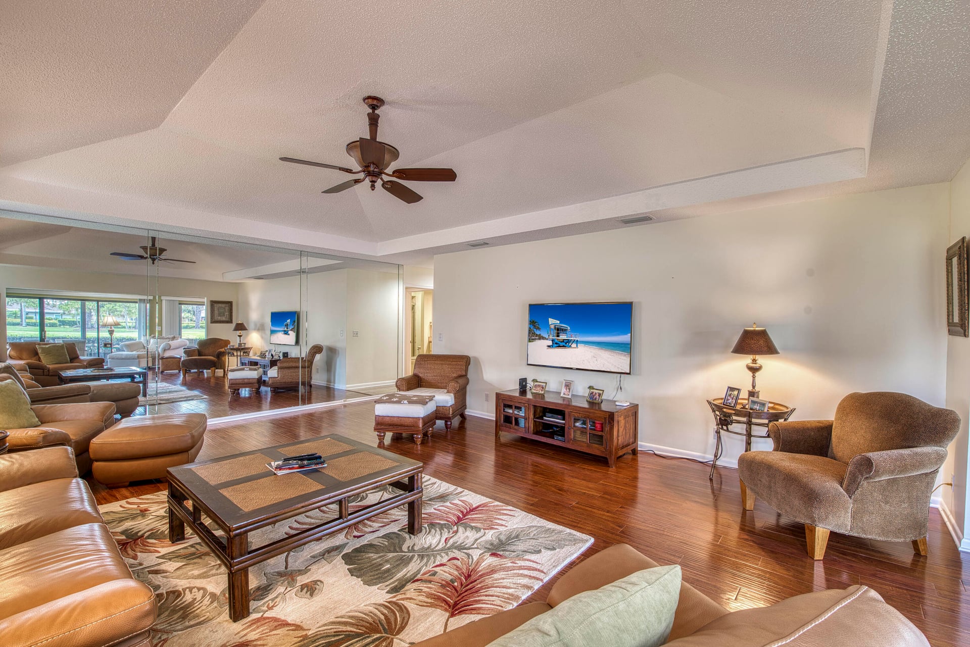 Eastpointe Country Club Residence photo 8