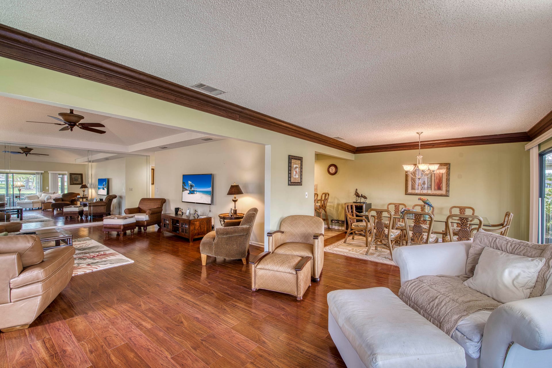 Eastpointe Country Club Residence photo 11