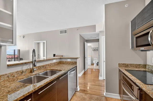 CityPlace South Tower Unit 821 photo 6
