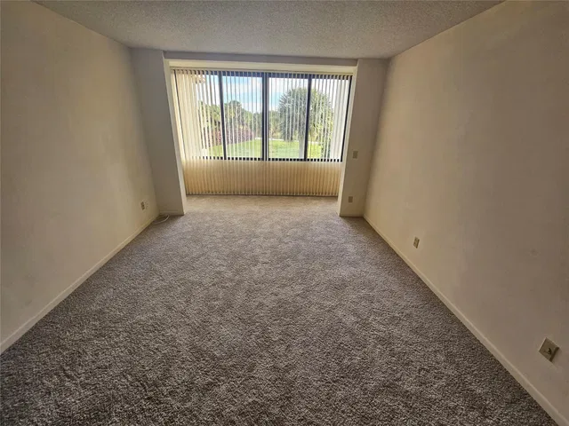Unit 303 photo 11