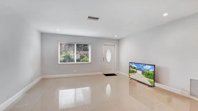 Residence photo 6