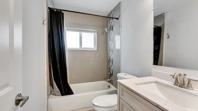 Residence photo 9