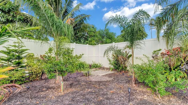 Residence photo 23