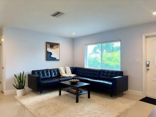 Residence photo 26