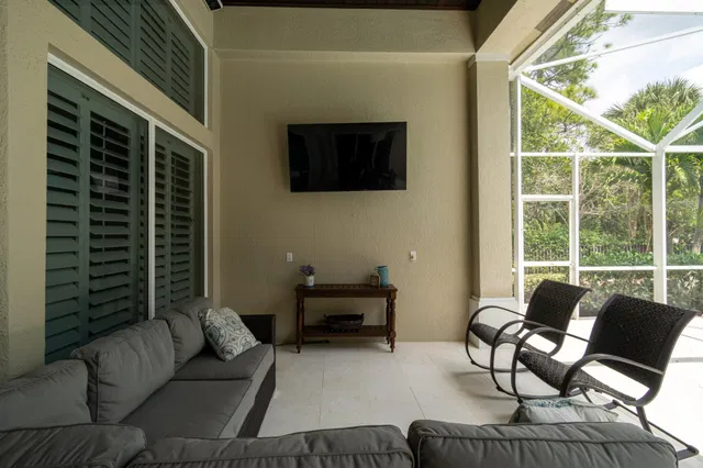  Residence photo 62