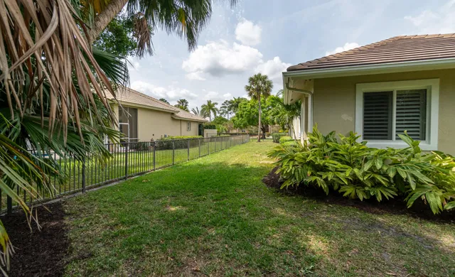  Residence photo 70