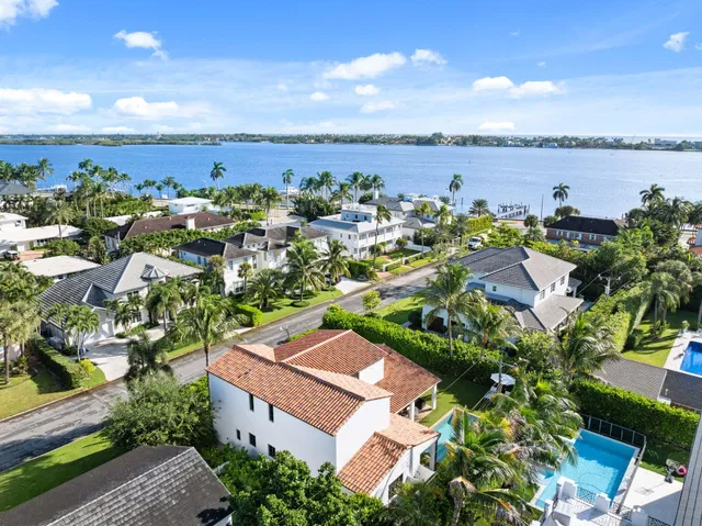 SoSo West Palm Beach Residence photo 26