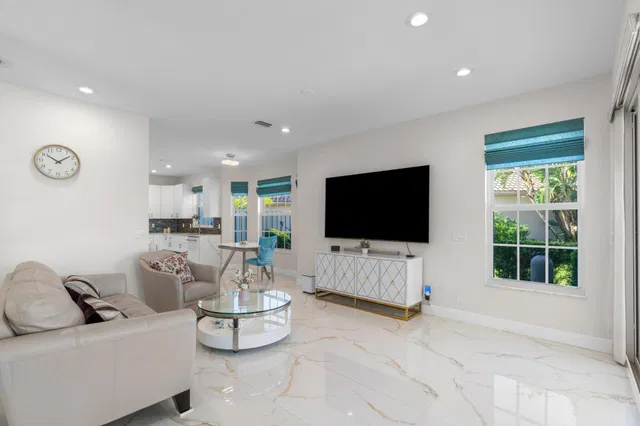 PGA National Palm Beach Gardens Residence photo 8