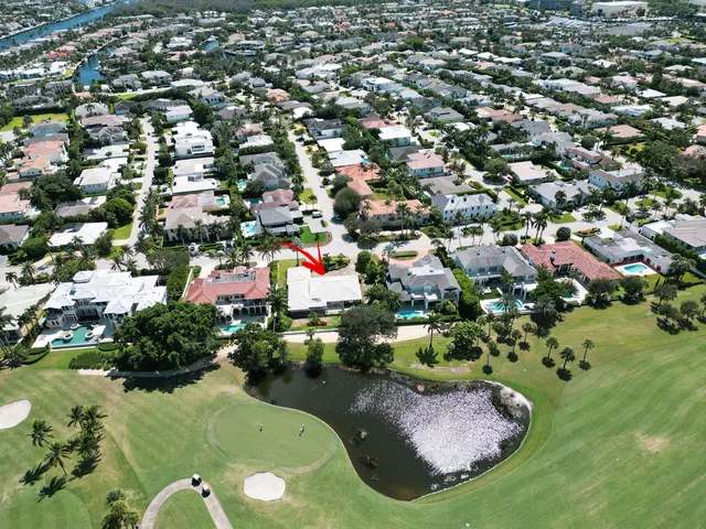 Royal Palm Yacht and Country Club Residence photo 3