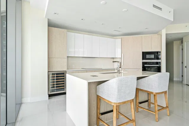 Amrit Ocean Resort & Residences Unit H-1409 photo 8