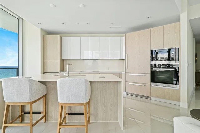 Amrit Ocean Resort & Residences Unit H-1409 photo 9