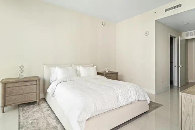Amrit Ocean Resort & Residences Unit H-1409 photo 11
