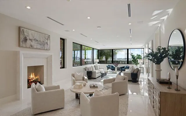 Residence photo 13