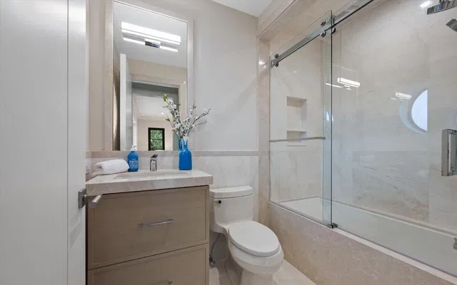 Residence photo 51