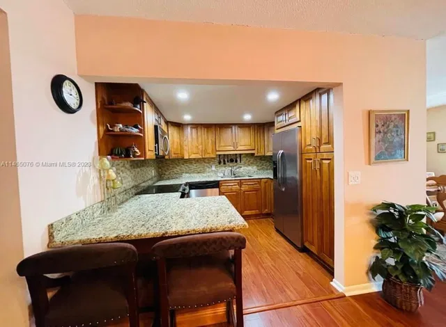 Residence photo 6