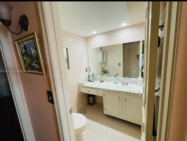 Residence photo 10