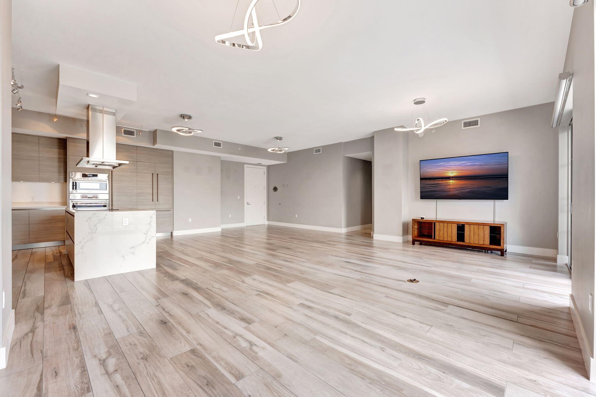 Tower 155 Unit 719 photo 14