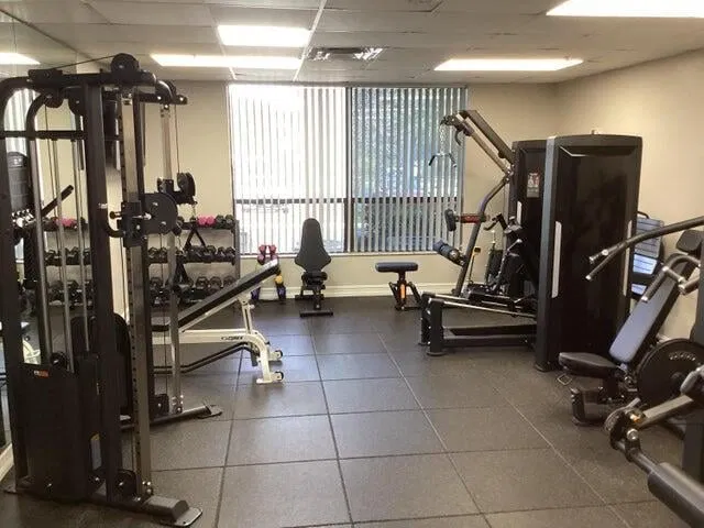 Unit 512 photo 36