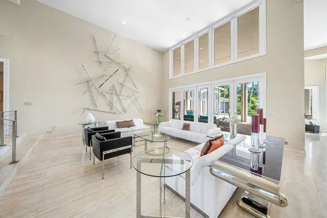 Frenchman's Creek Residence photo 6