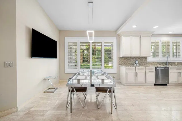 Frenchman's Creek Residence photo 13