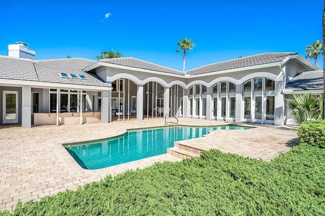 Frenchman's Creek Residence photo 48