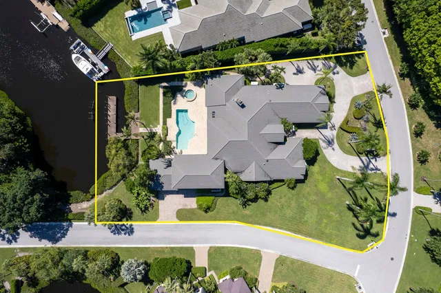 Frenchman's Creek Residence photo 64