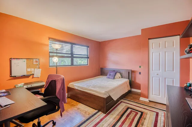 Residence photo 24