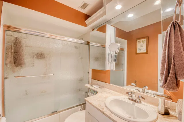 Residence photo 26