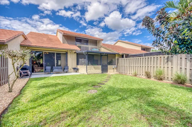 Residence photo 34