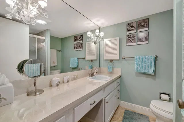 Unit 402 photo 16