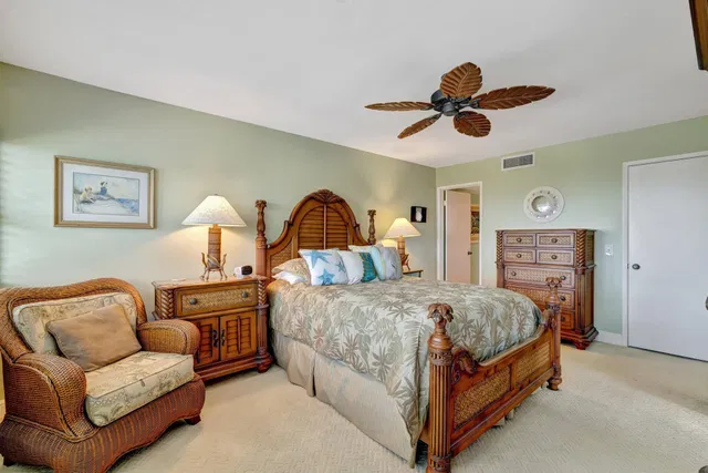 Unit 402 photo 25