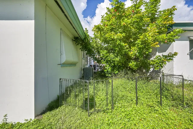 Residence photo 5